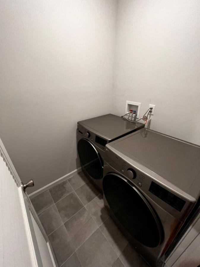 Springview Homes 12Mins From Ewr & 3 Mins From University Hospital Newark Exterior photo