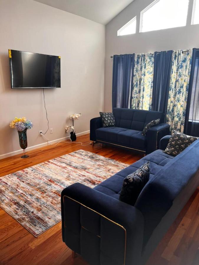 Springview Homes 12Mins From Ewr & 3 Mins From University Hospital Newark Exterior photo